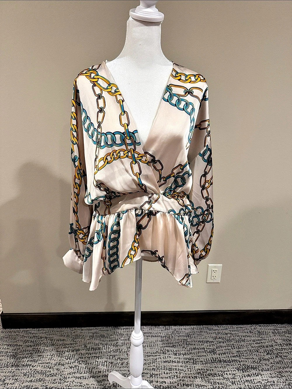 Zara Chain Print Blouse in Pink & Blue Size Small Like New